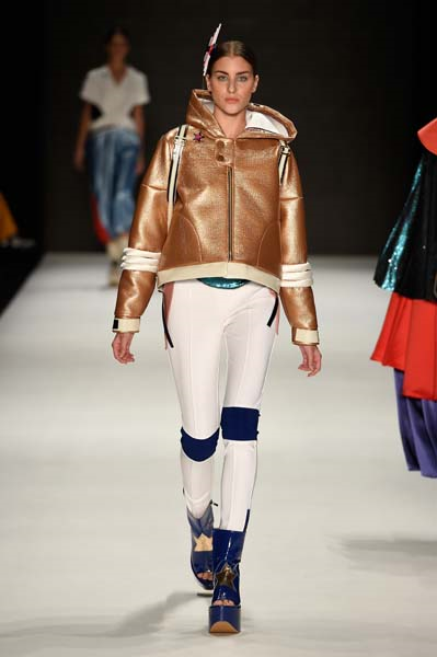 YENİ NESİL TASARIMCILARIN AYAK SESLERİ