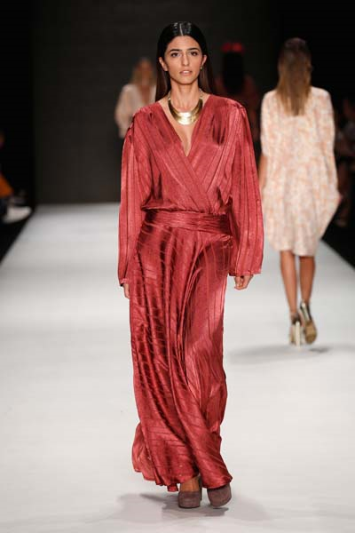 ATIL KUTOĞLUNDAN LÜKSE MODERN YORUM