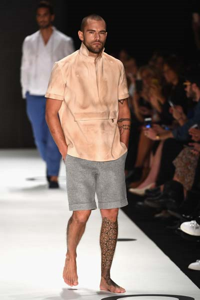 AYŞE DENİZ YEĞİN DEFİLESİ