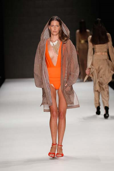 ATIL KUTOĞLUNDAN LÜKSE MODERN YORUM