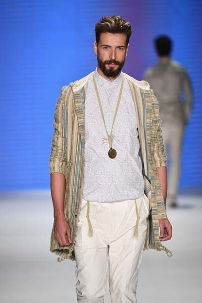 ÖZGÜR ERKEK GİYİM KOLEKSİYONU