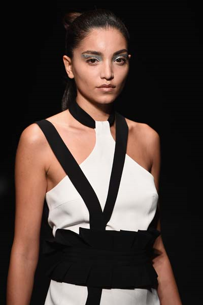 DOGAY CAN DEFİLESİ