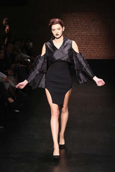 MBFWI SON GÜNÜNÜN İLK DEFİLESİ