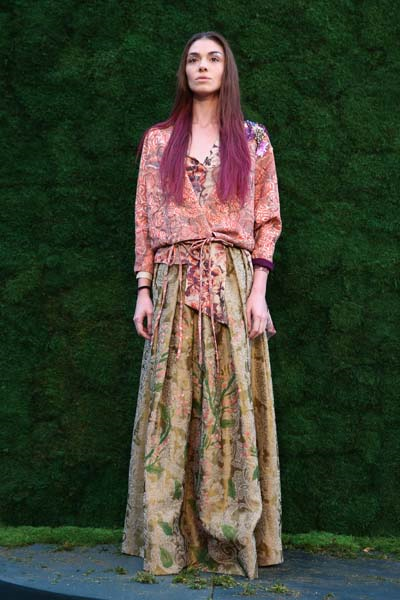  ÖZLEM SÜERDEN “GARDEN OF SIMONE"