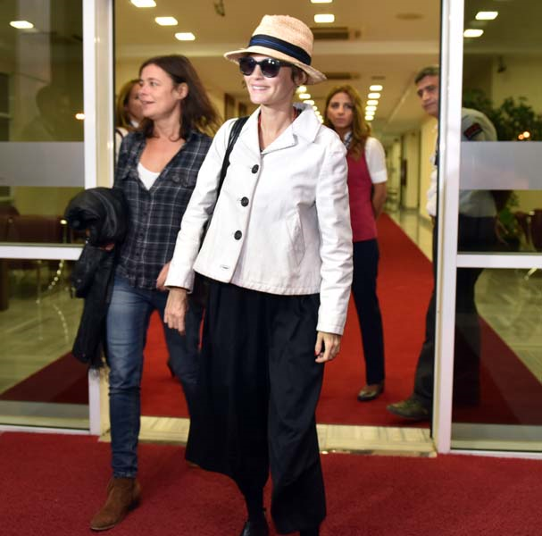 ANTALYA’YA YILDIZ YAĞMURU BAŞLADI