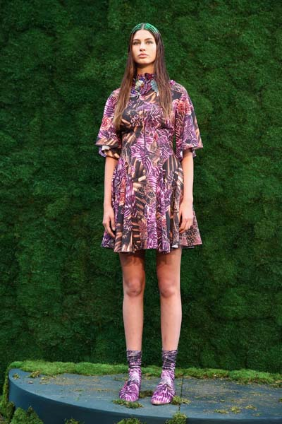  ÖZLEM SÜERDEN “GARDEN OF SIMONE"