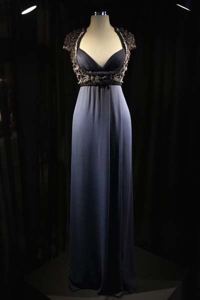  DİLEK HANİFTEN ÖZEL SERGİ