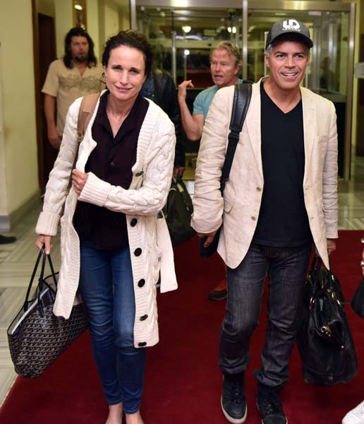 ANTALYA’YA YILDIZ YAĞMURU BAŞLADI