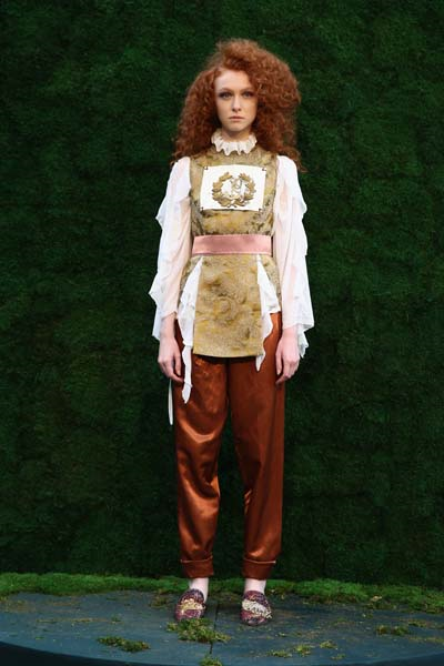  ÖZLEM SÜERDEN “GARDEN OF SIMONE"