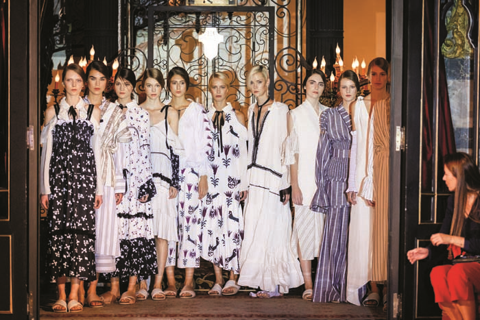 MERCEDES-BENZ FASHION WEEK ISTANBUL 2017 İLKBAHAR-YAZ KOLEKSİYONLARI