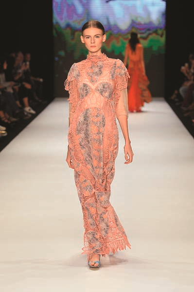 MERCEDES-BENZ FASHION WEEK ISTANBUL 2017 İLKBAHAR-YAZ KOLEKSİYONLARI