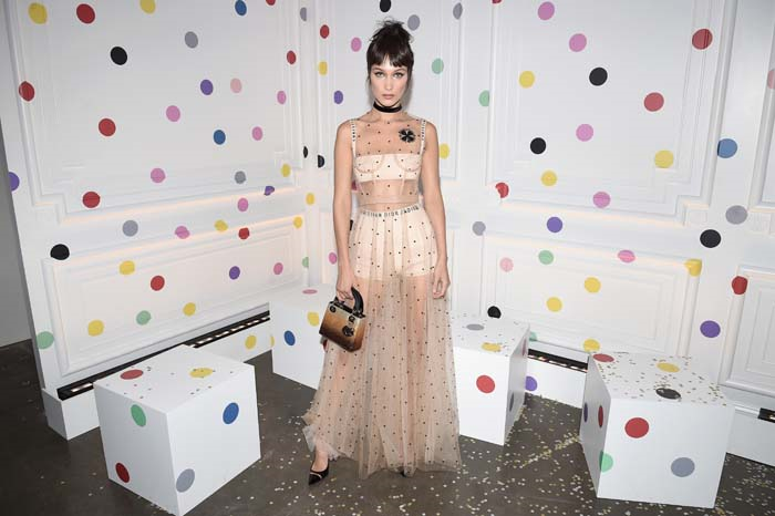 AVRUPAYA GİDİYORLAR