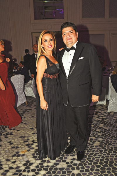 GENÇ İŞ ADAMLARINDAN  30. YIL KUTLAMASI