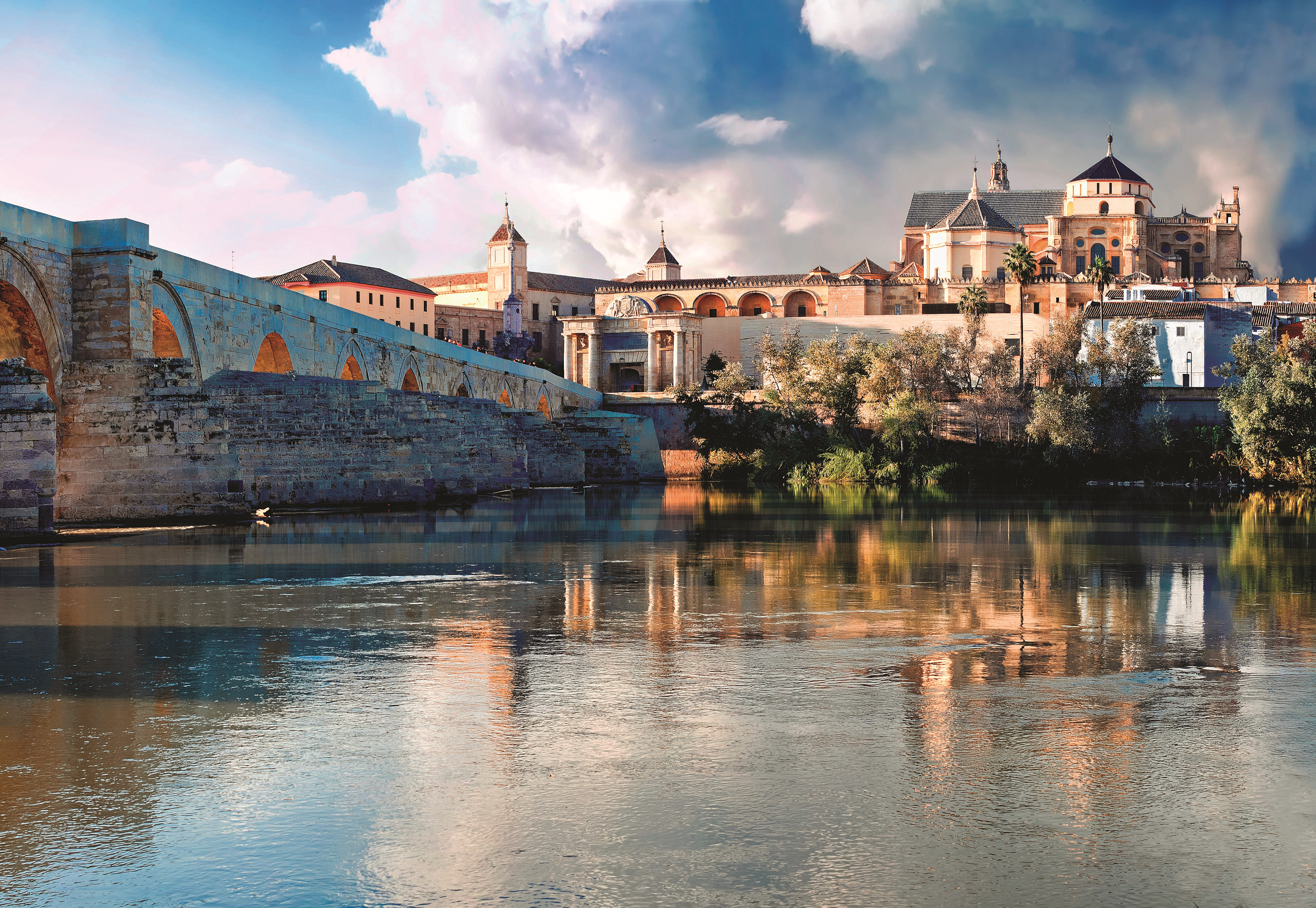 YONCA EBÜZZİYA’NIN ENDÜLÜS’Ü