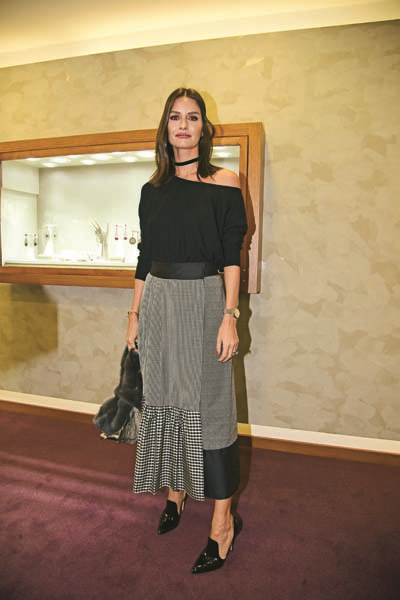 YENİ KOLEKSİYONDA MÜCEVHERLERİN IŞILTISI