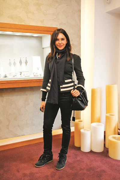 YENİ KOLEKSİYONDA MÜCEVHERLERİN IŞILTISI