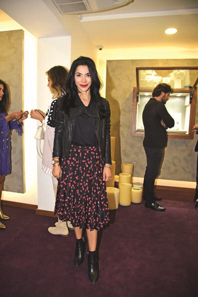 YENİ KOLEKSİYONDA MÜCEVHERLERİN IŞILTISI