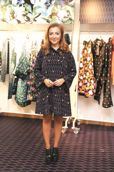 TASARIMCI İŞBİRLİĞİYLE YENİ KOLEKSİYON   