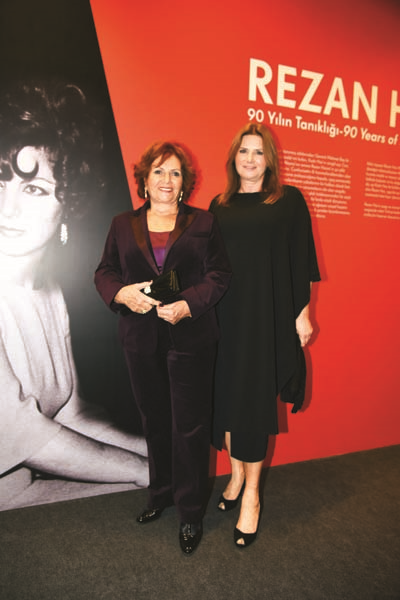 REZAN HAS: 90 YILLIK  HAYATIN SERGİSİ 