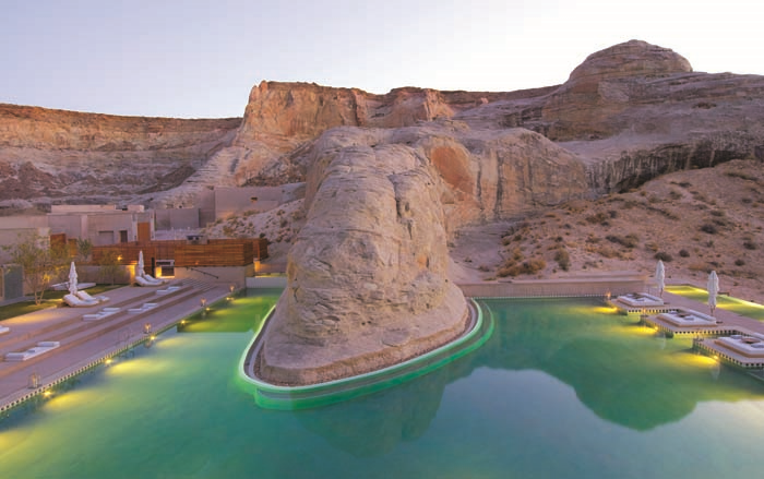 ÖZLEM AVCIOĞLU  ‘‘BENİM LÜKSLERİM’’