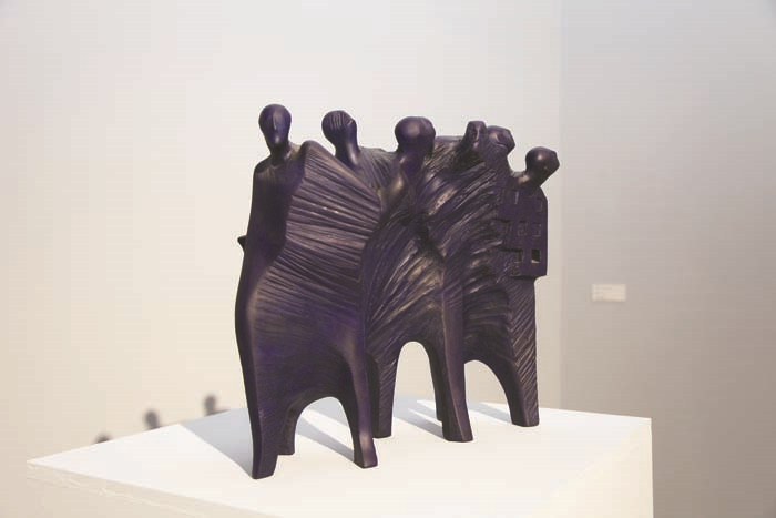 ELGİZ MÜZESİ’NDE SIRADIŞI  HEYKELLER 