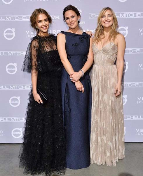 ANNELER BİR ARAYA GELDİ