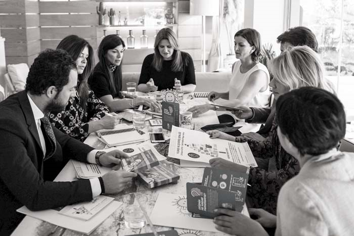 “OTİZMİN FARKINDAYIZ”