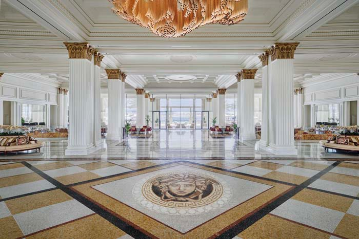 PALAZZO VERSACE DUBAİ’DE AÇILDI 
