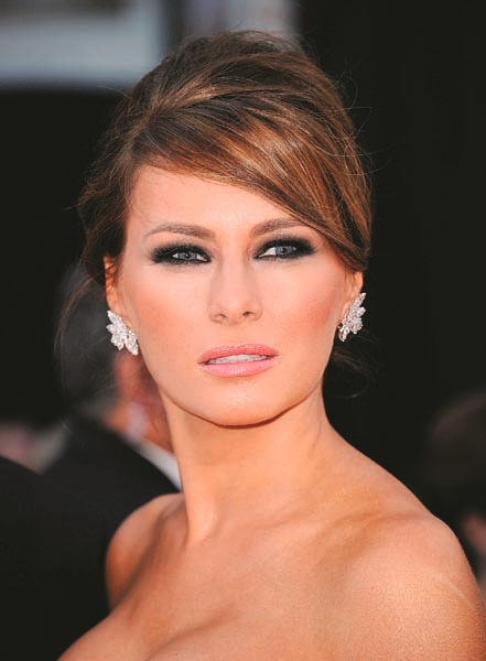 AMERİKA’NIN YENİ FIRST LADY’Sİ MELANIA TRUMP