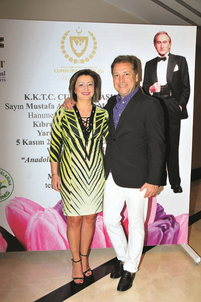 VURAL GÖKÇAYLI’DAN “ANADOLU MEDENİYETLERİNDEN İZLER” KOLEKSİYONU