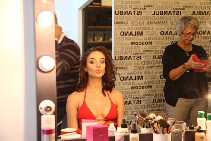 LEONARDO DICAPRIONUN ESKİ SEVGİLİSİ İSTANBULDAYDI