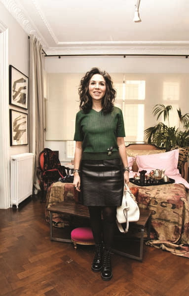 RAHAT ŞIKLIĞA  FEMİNEN DOKUNUŞ