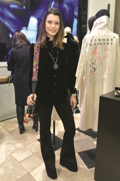 DERİ VE KÜRK  KOLEKSİYONU  BEĞENİ TOPLADI