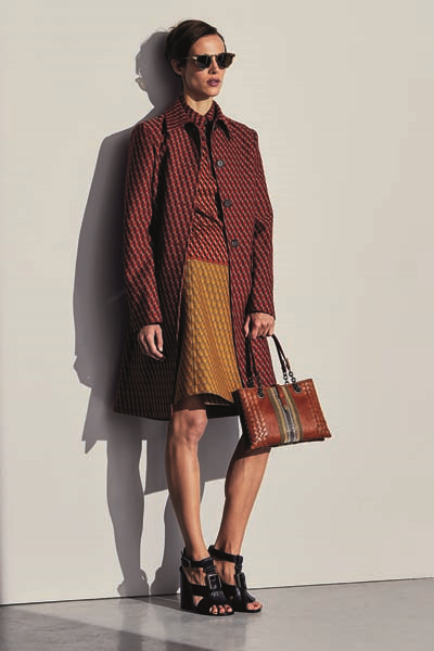 BOTTEGA VENETA 2017YE GÖZ KIRPIYOR