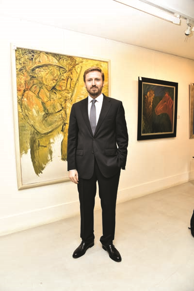 ÇAĞDAŞ SANAT ESERLERİNE BÜYÜK İLGİ