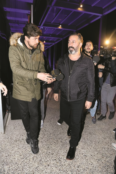 ÇILGIN GÖSTERİ FUERZA BRUTA  BİR KEZ DAHA BÜYÜLEDİ 