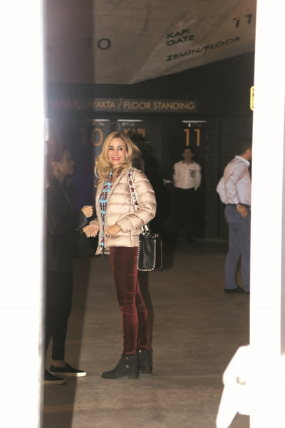 ÇILGIN GÖSTERİ FUERZA BRUTA  BİR KEZ DAHA BÜYÜLEDİ 