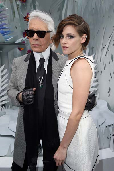 KARL LAGERFELD’İ EN ÇOK KİM SEVİYOR?