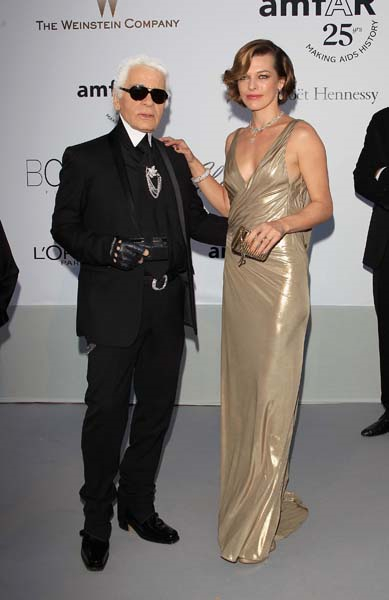 KARL LAGERFELD’İ EN ÇOK KİM SEVİYOR?