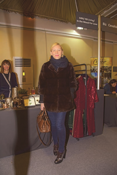 OTİZMLİ ÇOCUKLAR YARARINA YILBAŞI ALIŞVERİŞ ŞENLİĞİ 