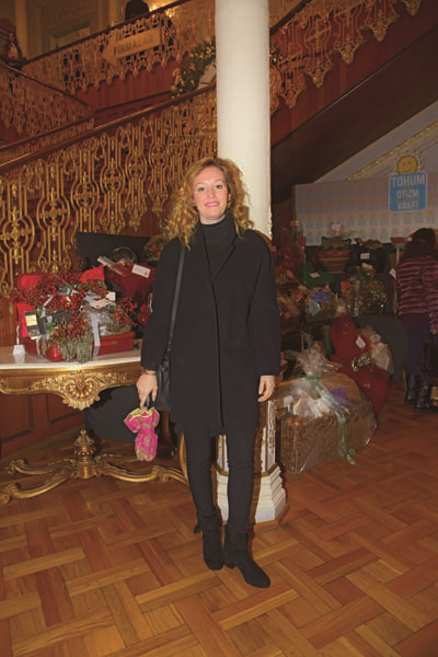 OTİZMLİ ÇOCUKLAR YARARINA YILBAŞI ALIŞVERİŞ ŞENLİĞİ 