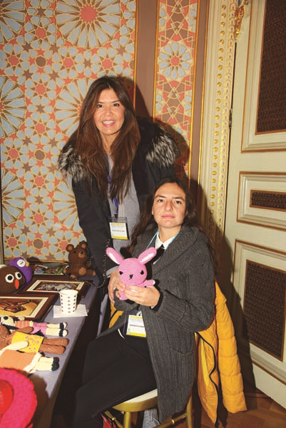 OTİZMLİ ÇOCUKLAR YARARINA YILBAŞI ALIŞVERİŞ ŞENLİĞİ 