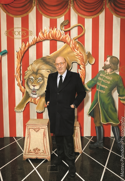  TOD’S’DAN BÜYÜLEYİCİ SİRK SANATI