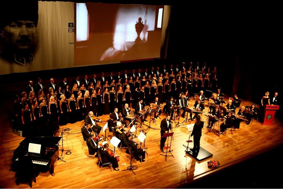 OTİZMLİ ÇOCUKLAR İÇİN SAHNEDELER