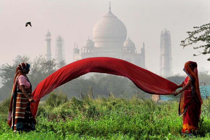 HİNDİSTANIN GİZEMİNE YOLCULUK