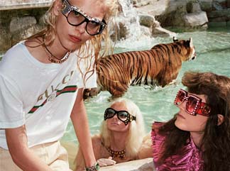 TOPRAKLARINA GERİ DÖNÜYOR