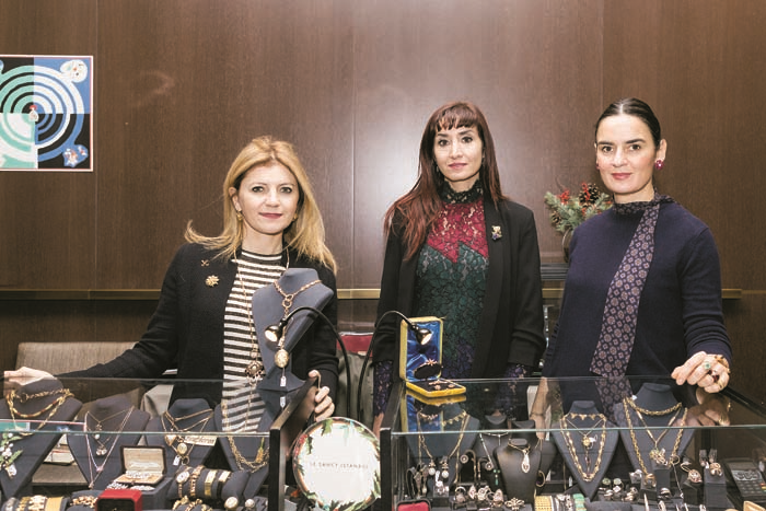 DANIŞMANLAR EŞLİĞİNDE YILBAŞINA HAZIRLIK 