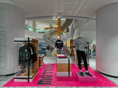 BU MAĞAZALAR FARKLI