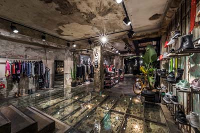 BU MAĞAZALAR FARKLI