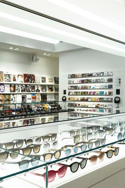 BU MAĞAZALAR FARKLI